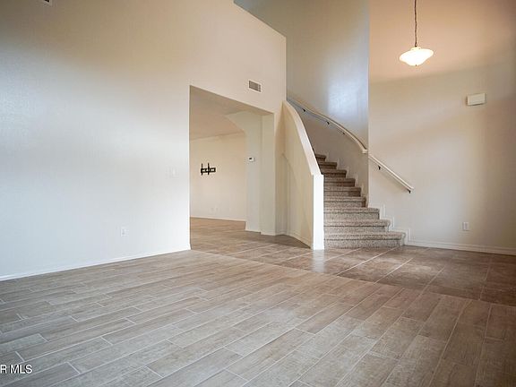3rd image of 5632 Valley Maple Dr