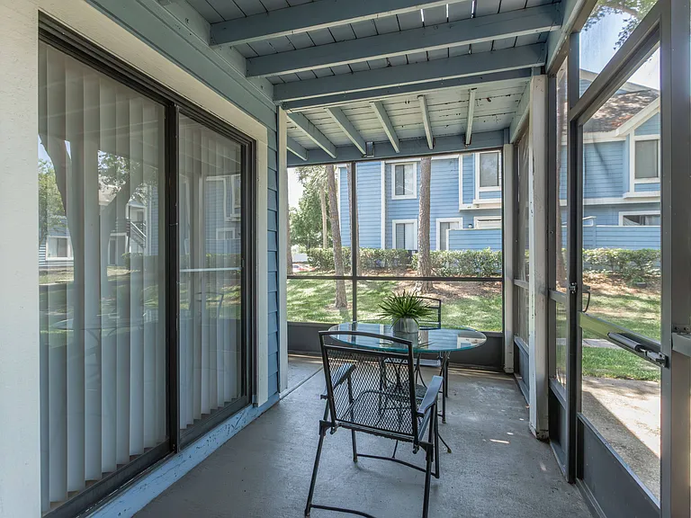 Verandahs at Hunt Club — Photo 33