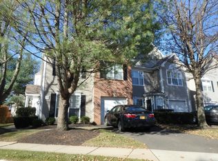 11 Berkshire Ct, Manalapan, NJ 07726