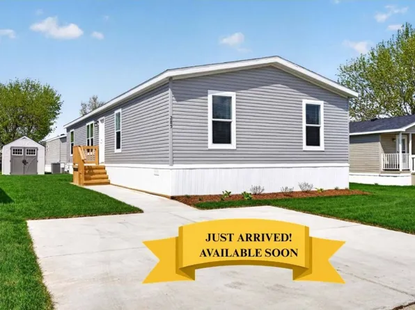 71 Petoskey #71, New Hudson, MI 48165
