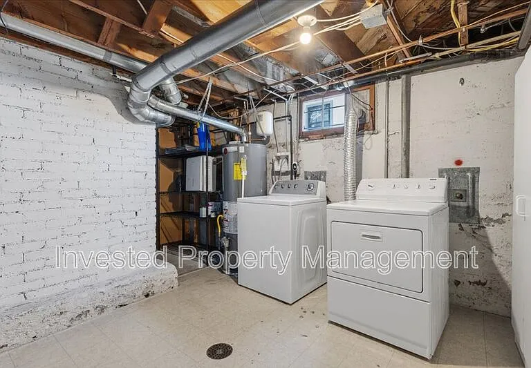 3077 Benton St — Photo 28