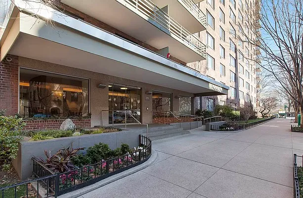 Rented by Corcoran | media 10