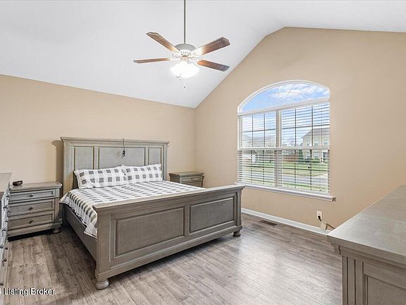 4th image of 234 Fairwood Way