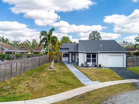 2nd image of 16794 Royal Poinciana Dr
