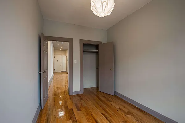 Rented by Nooklyn NYC LLC | media 47