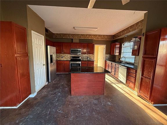 4th image of 5542 Sandlewood Ct