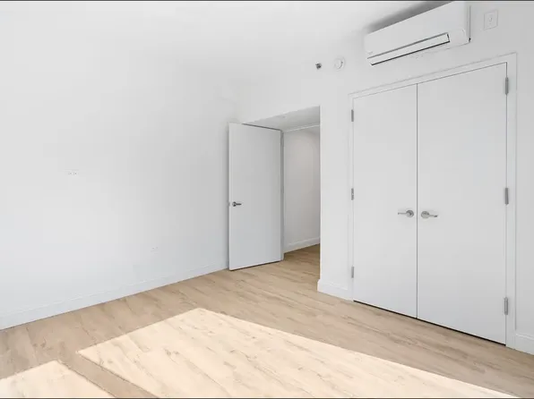 300 West 136th Street image 9 of 20