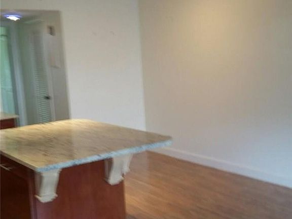 5th image of 107 Ventnor F #107