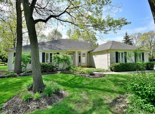 653 Ford Ln, Bartlett, IL 60103