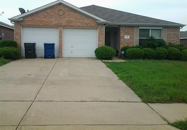 1st image of 213 Pinecrest Dr