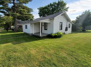 924 N Thomas St, Bicknell, IN 47512