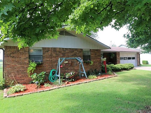 3rd image of 407 SW 20th St