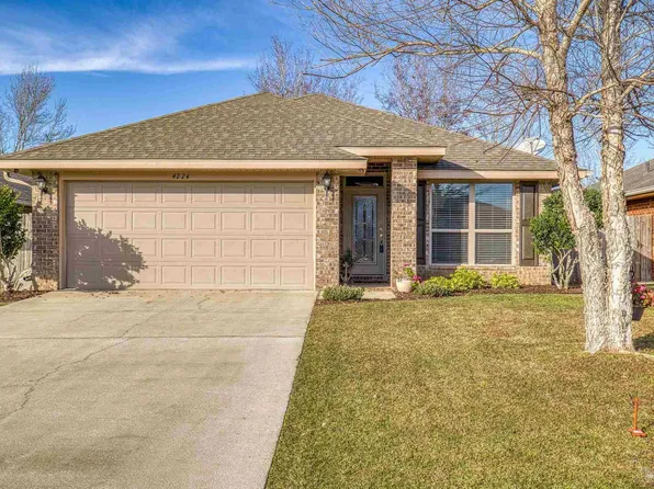 4774 Ashley Place Blvd, Pace, FL 32571