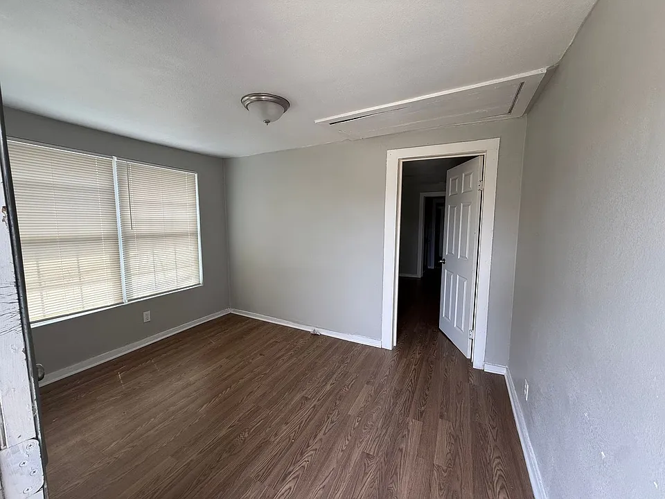 6602 Avenue R #C