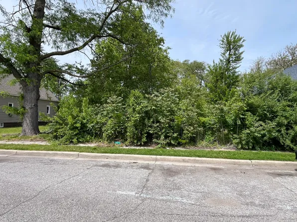933 Murray St, Hammond, IN 46320