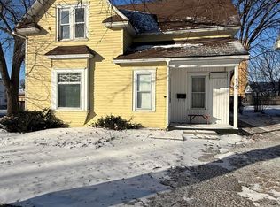 412 S 3rd St, Milbank, SD 57252
