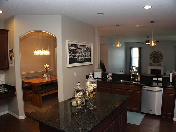 3rd image of 3827 Esplanade Ave