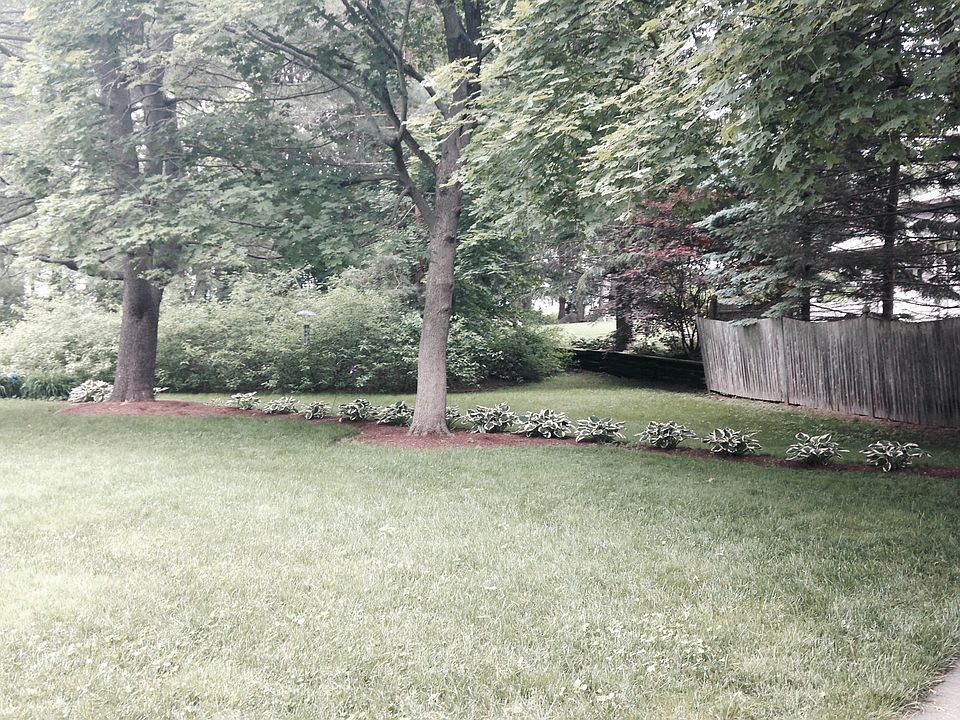 2nd image of 123 Salem St