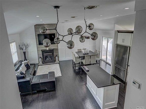 2nd image of 24 Kerrigan St