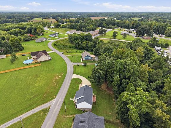 3rd image of 153 Hailey Ridge Ln