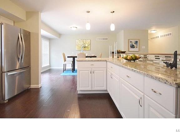 5th image of 6880 Parc Charlene Dr