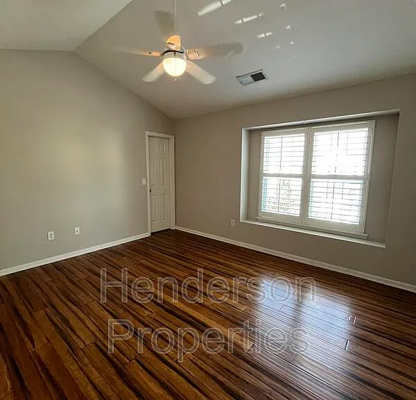 9330 Timothy Ct — Photo 13