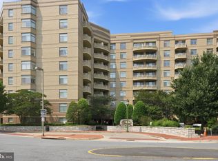 Crescent  Plaza, Bethesda, MD 20815
