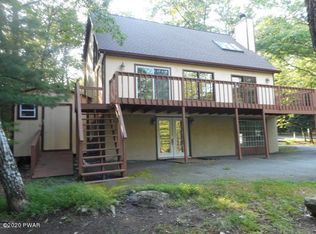 375 Wild Acres Dr, Dingmans Ferry, PA 18328