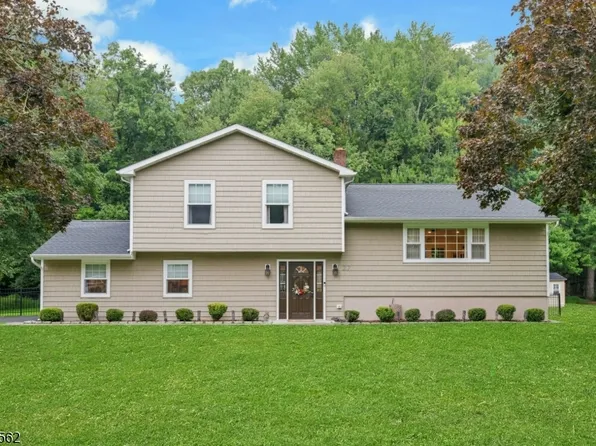 27 Big Piece Rd, Fairfield Twp., NJ 07004
