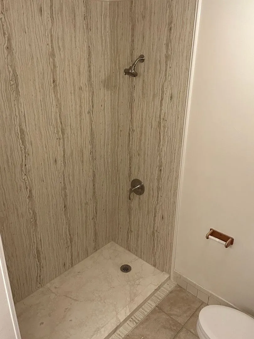 3 Bedroom 1 Bathroom — Photo 4