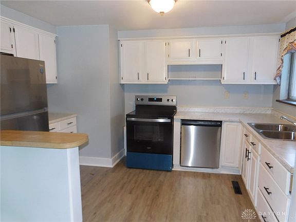 5th image of 1205 Kercher St