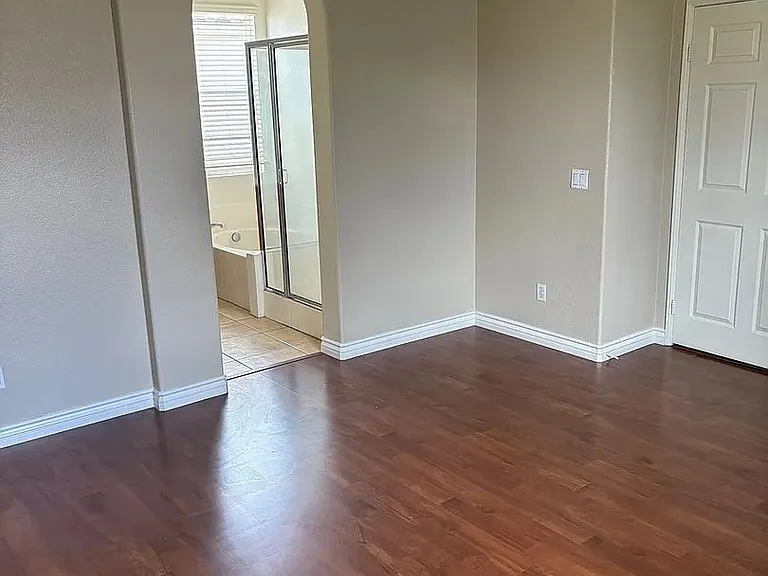 954 Teatro Cir #F — Photo 6