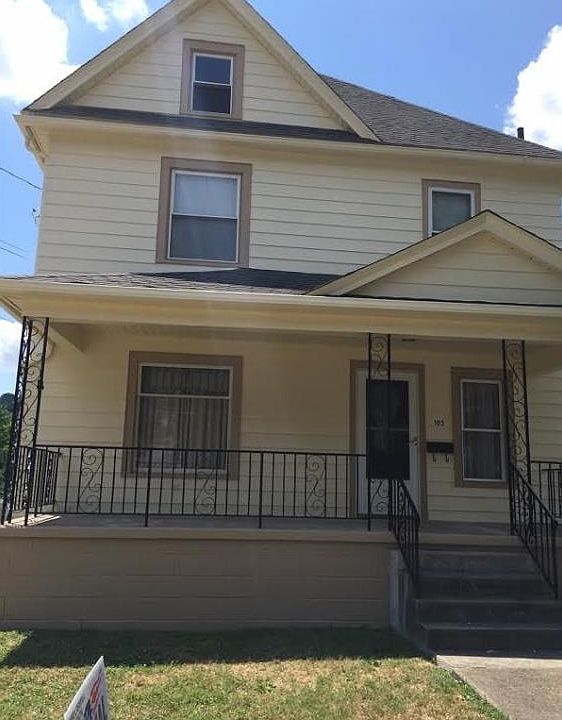 1st image of 105 W Wood St