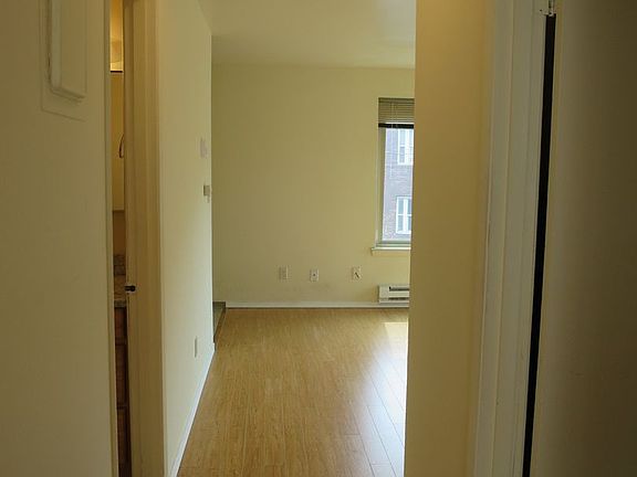 3rd image of 400 E Denny Way #301