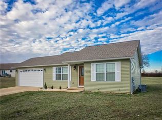 327 Boulder Ridge Dr, Farmington, MO 63640