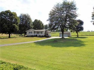 1911 New Bedford Sharon Rd, West Middlesex, PA 16159