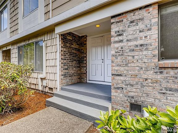 3rd image of 8638 Onyx Dr SW Unit E