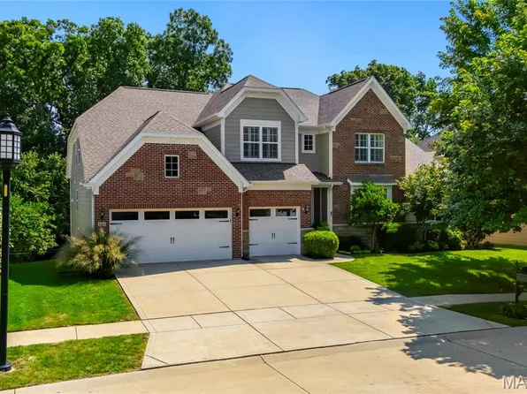 360 Willow Weald Path, Chesterfield, MO 63005