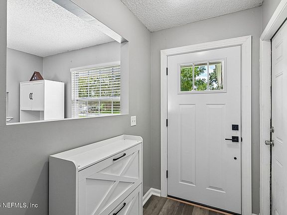 5th image of 2702 PINEWOOD Boulevard N