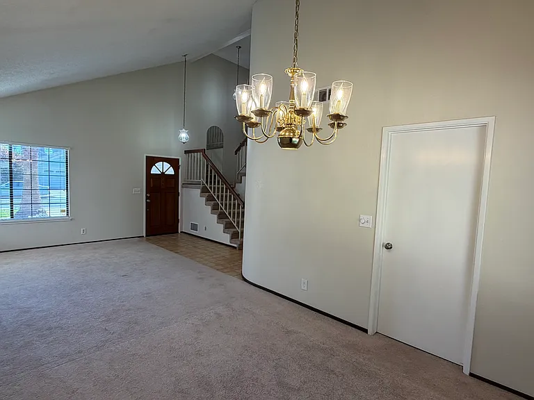 32727 Gustine St — Photo 5
