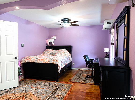 5th image of 1011 Olney Dr