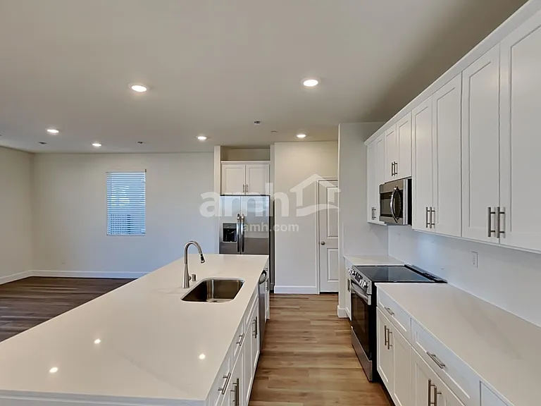 148 Nico Azalea Ln — Photo 3