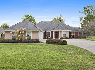 28 Pine Ln, Hammond, LA 70401