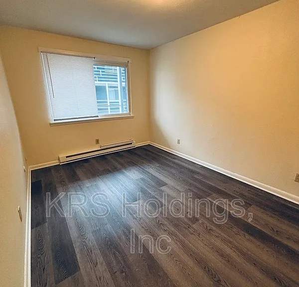 605 W Ocean View Ave #11 — Photo 6