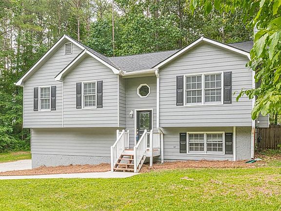 3rd image of 684 Dillon Dr