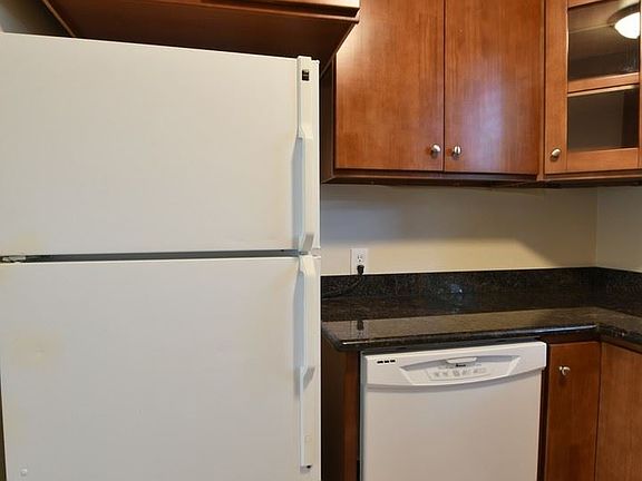 3rd image of 1080 Eugene Ave APT 1