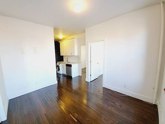 3rd image of 203 17th St APT 13