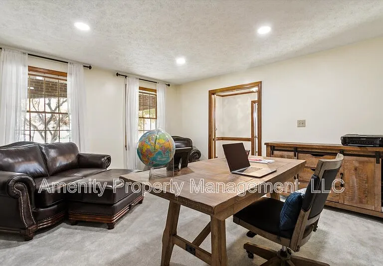 5974 Ladysmeade Ln — Photo 8