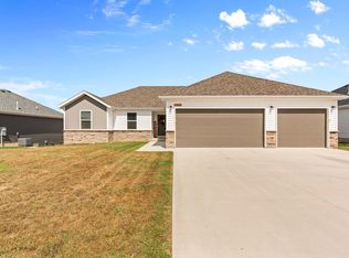 1483 Price St, Republic, MO 65738