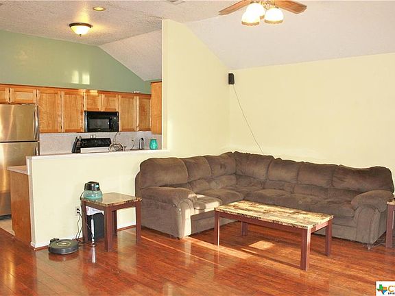 4th image of 202 Pinto Dr